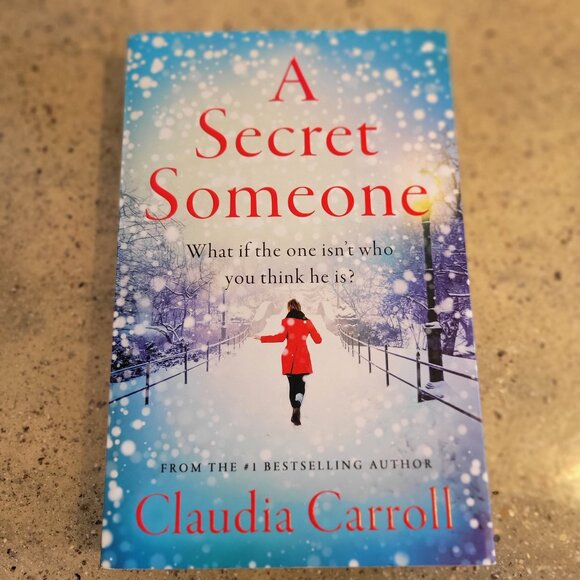 A SECRET SOMEONE - CLAUDIA CARROLL - PAPERBACK NOVEL - GUC - Picture 1 of 5